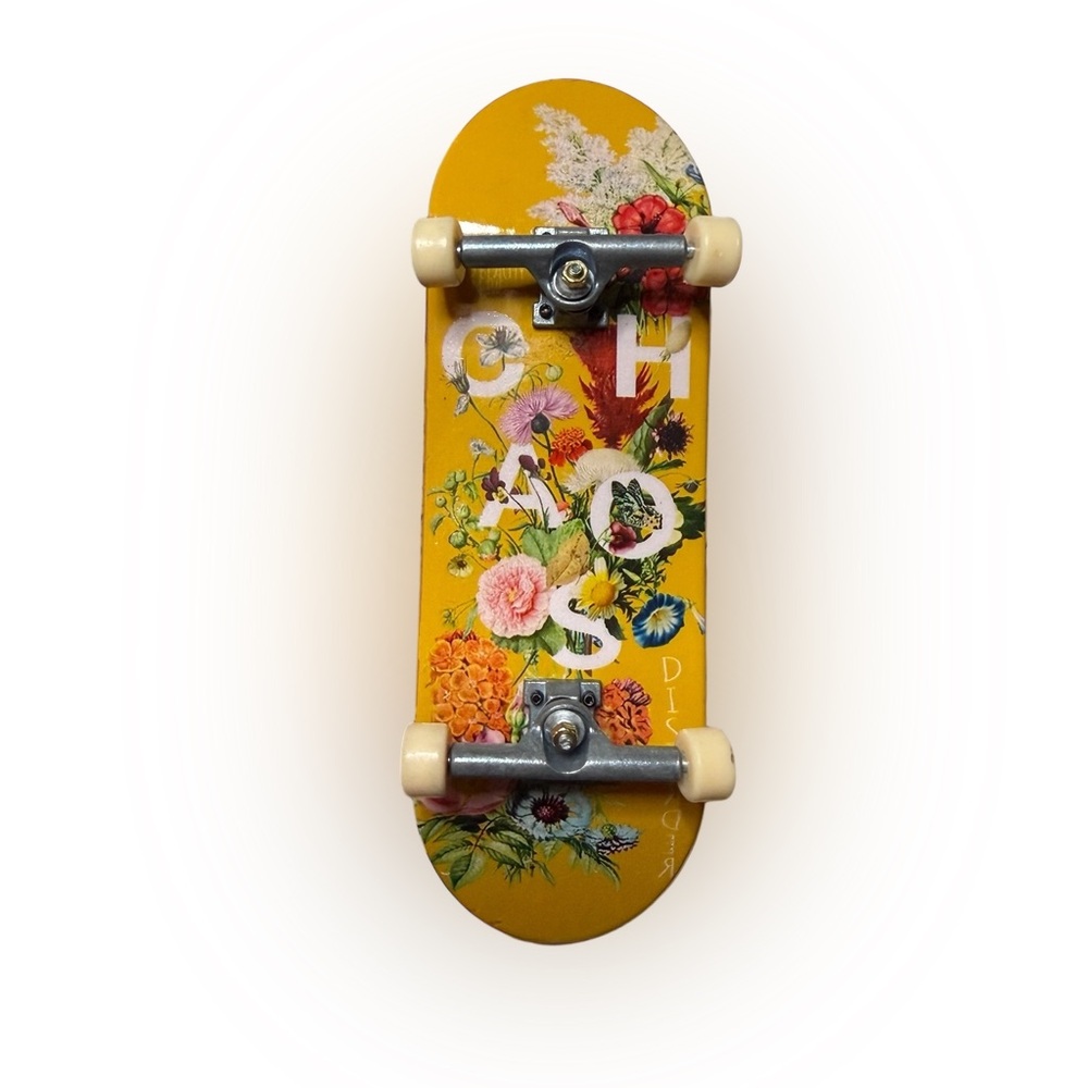 Tech Deck Fingerboard – Floral “CHAOS DISORDER” – Complete